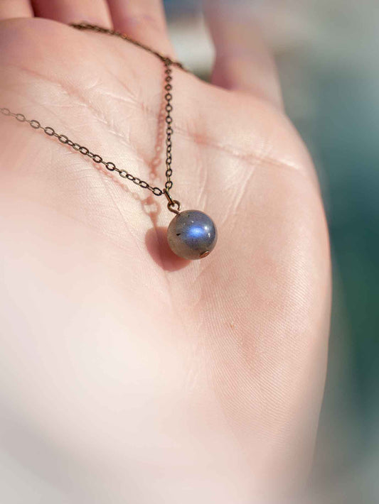 Collana minimal con labradorite